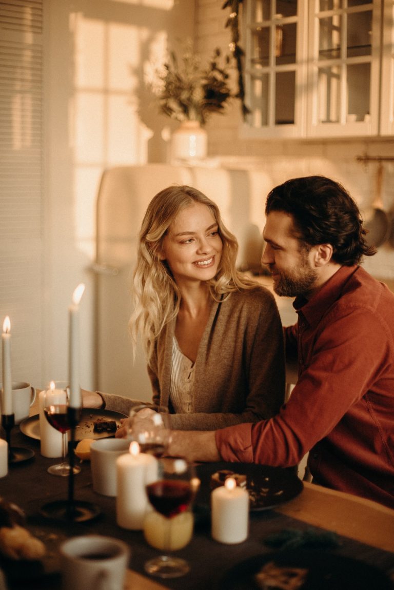 Vino y alitas una pareja sorprendente